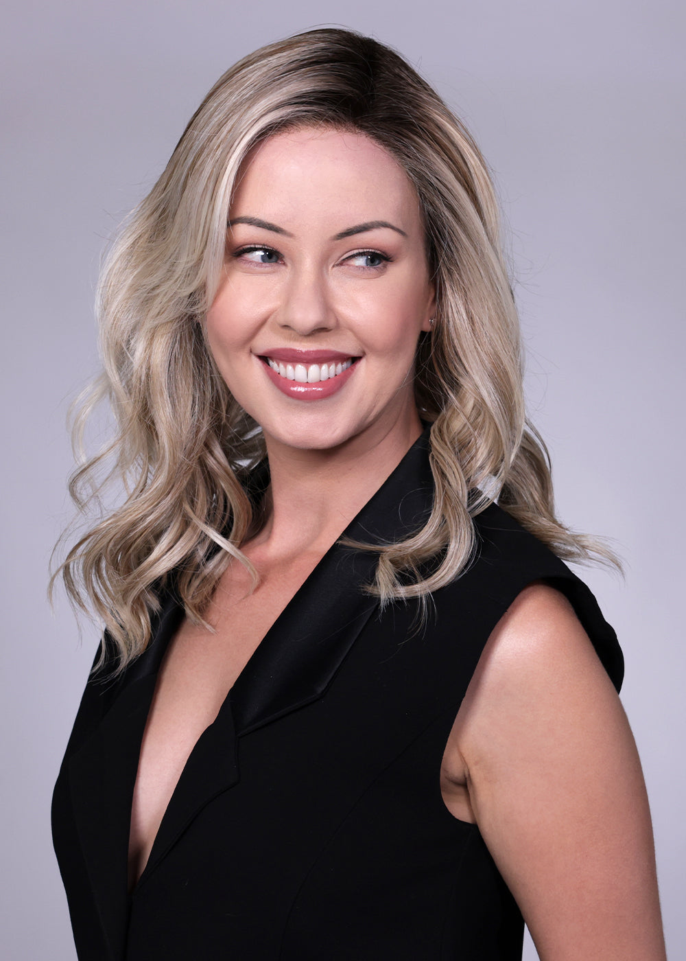 Oxford by Belle Tress | HF Synthetic Lace Front Wig | Mono Part