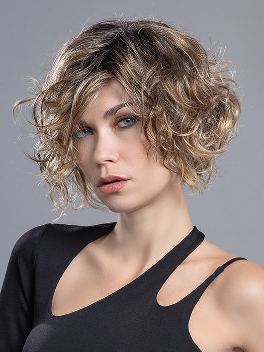 Turn | Changes Collection | Synthetic Wig