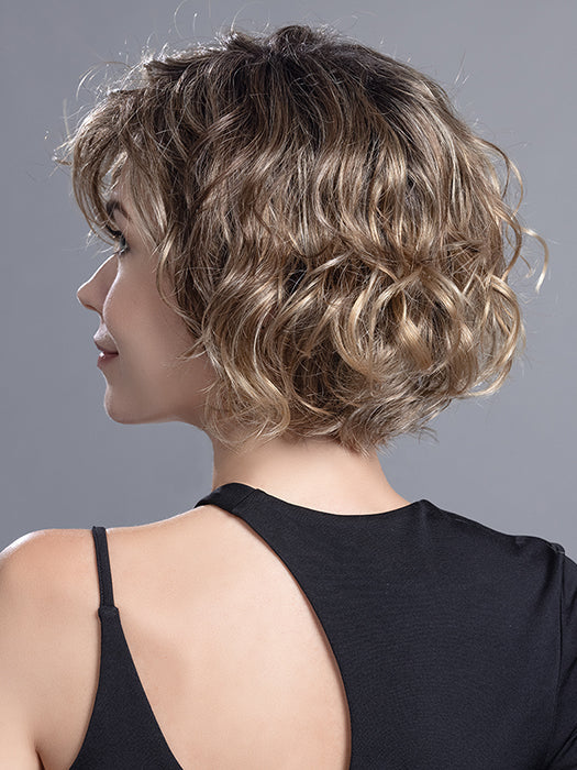 Turn | Changes Collection | Synthetic Wig