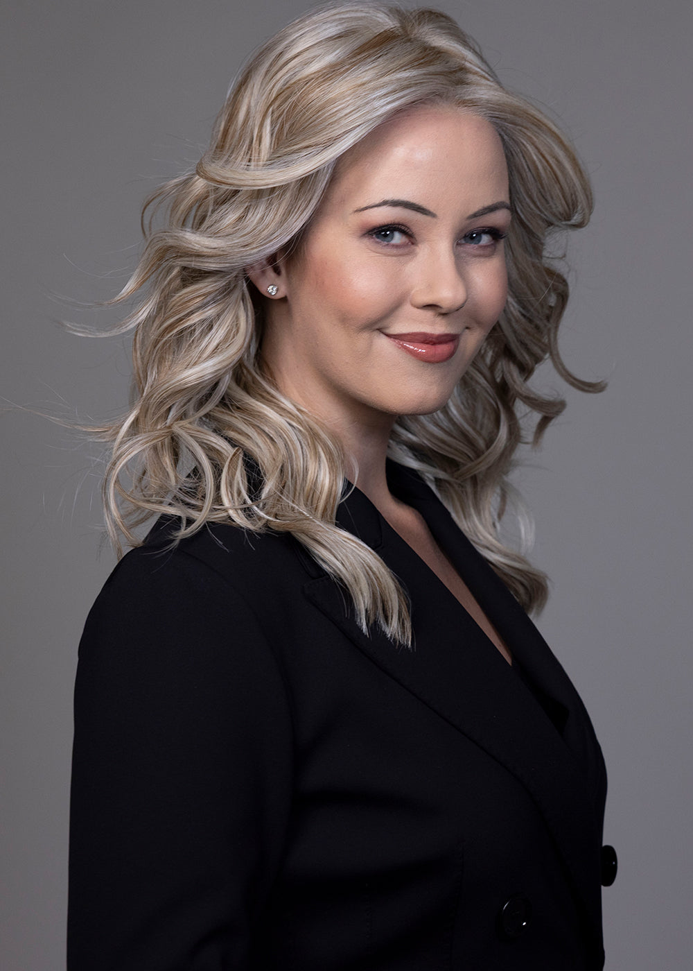 Elle LUX SE by Belle Tress | HF Synthetic Lace Front Wig | Hand Tied Mono Top